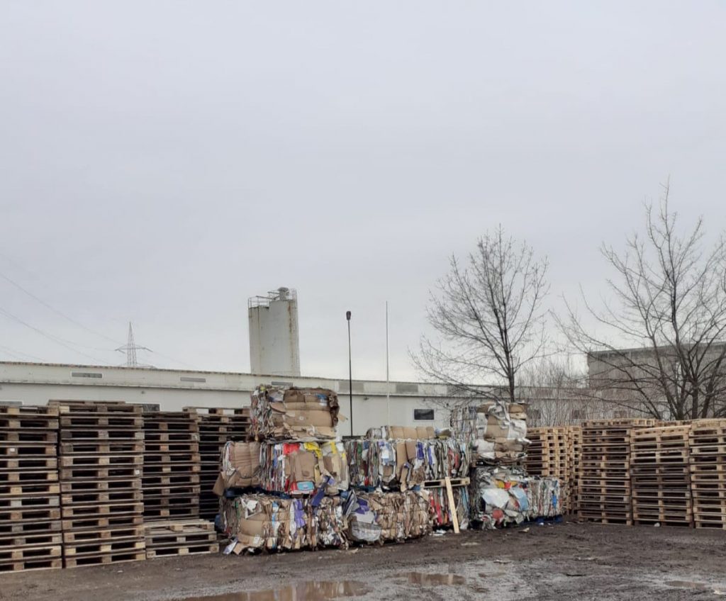 Colectare Deseuri Plastic Bucuresti-min